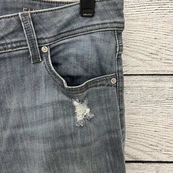 DL1961 Rocco Skinny Fit Gray Distressed Jeans, Size 31 - Picture 5 of 8